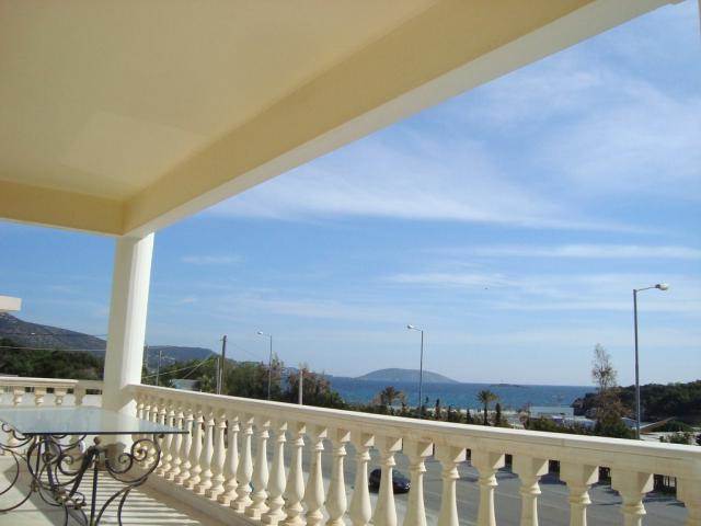 129865, (For Sale) Residential Detached house || East Attica/Kalyvia-Lagonisi - 400 Sq.m, 8 Bedrooms, 1.200.000€