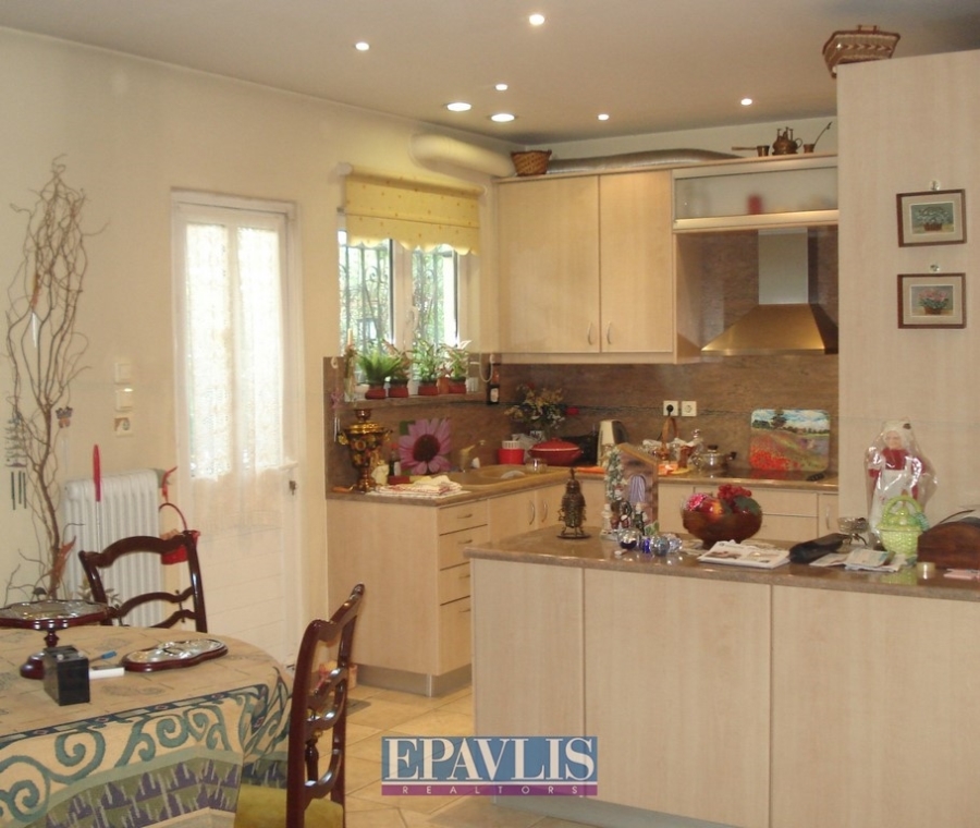 1450727, (For Sale) Residential Apartment || Athens North/Psychiko - 114 Sq.m, 2 Bedrooms, 340.000€