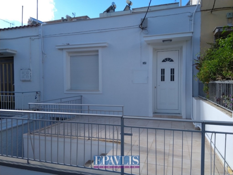 1465999, (For Rent) Residential Detached house || Athens Center/Ilioupoli - 75 Sq.m, 2 Bedrooms, 800€