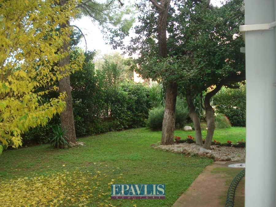 1484653, (For Sale) Residential Detached house || Athens North/Kifissia - 295 Sq.m, 6 Bedrooms, 1.600.000€
