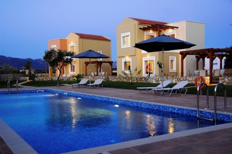 1486265, (Verkauf) Andere Immobilien  Hotel || Chania/Akrotiri - 2.400 m², 1.450.000€