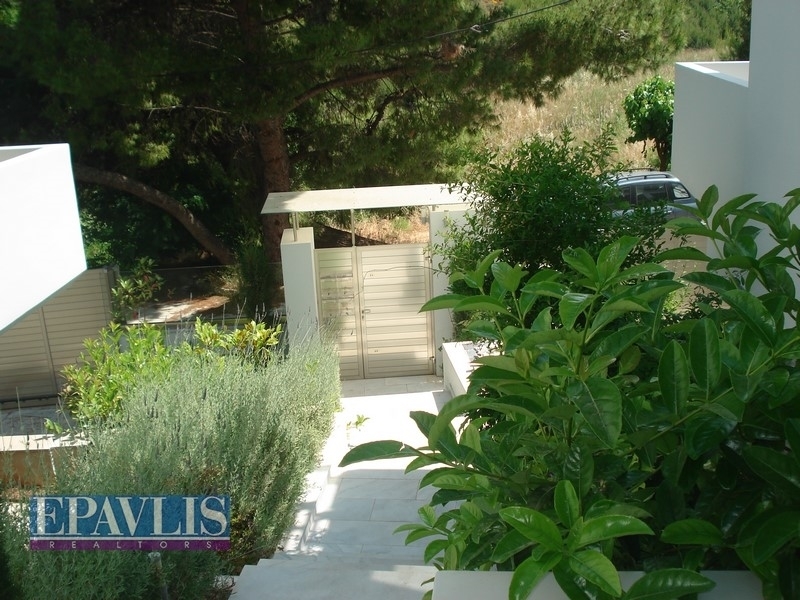 1492629, (For Rent) Residential Maisonette || Athens North/Kifissia - 320 Sq.m, 4 Bedrooms, 3.000€