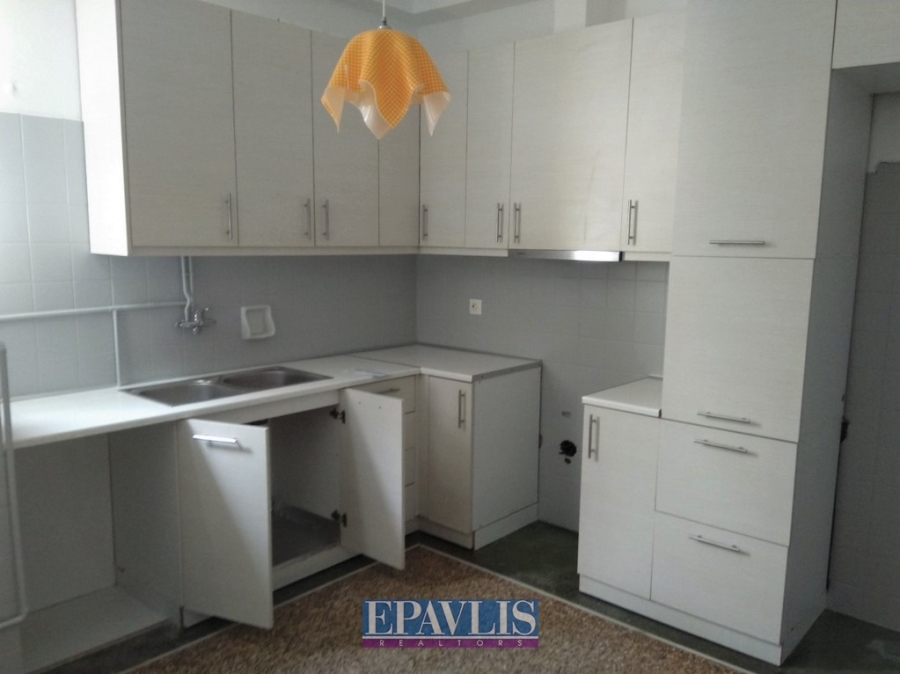 1324971, (For Rent) Residential Floor apartment || Piraias/Piraeus - 120 Sq.m, 2 Bedrooms, 500€