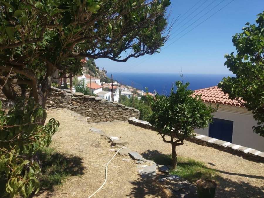 1540731, (For Sale) Residential Detached house || Cyclades/Andros Chora - 178 Sq.m, 2 Bedrooms, 130.000€