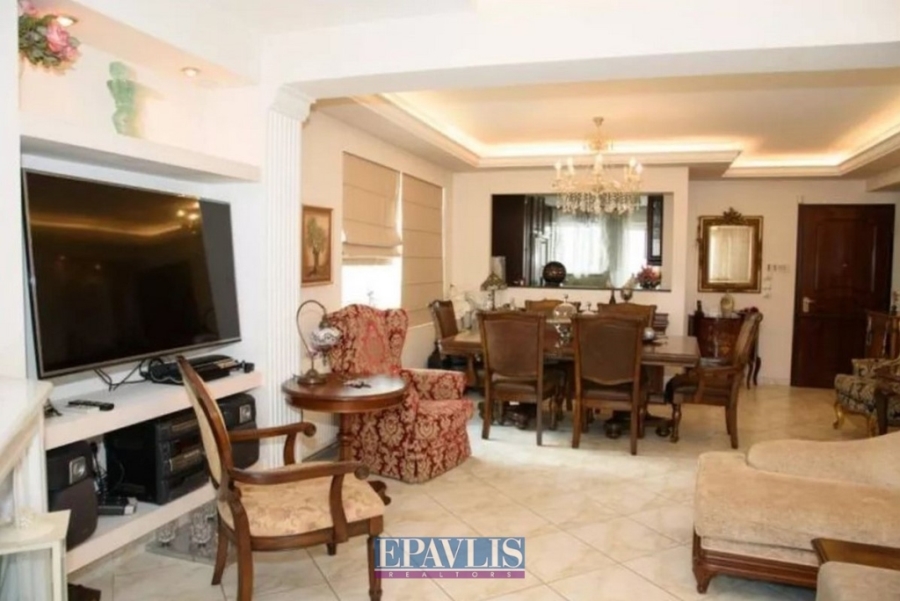 1562853, (For Sale) Residential Floor apartment || Athens South/Glyfada - 118 Sq.m, 3 Bedrooms, 625.000€