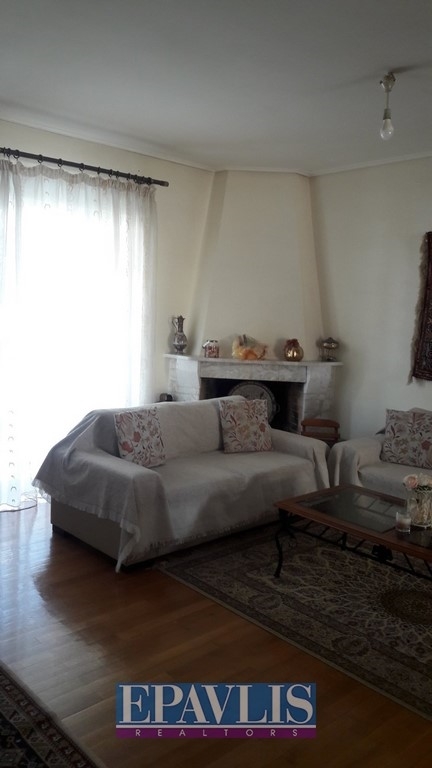 1296932, (For Sale) Residential Floor apartment || Athens South/Glyfada - 128 Sq.m, 3 Bedrooms, 330.000€