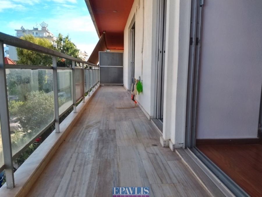 1651712, (For Rent) Residential Apartment || Athens South/Palaio Faliro - 75 Sq.m, 1 Bedrooms, 680€