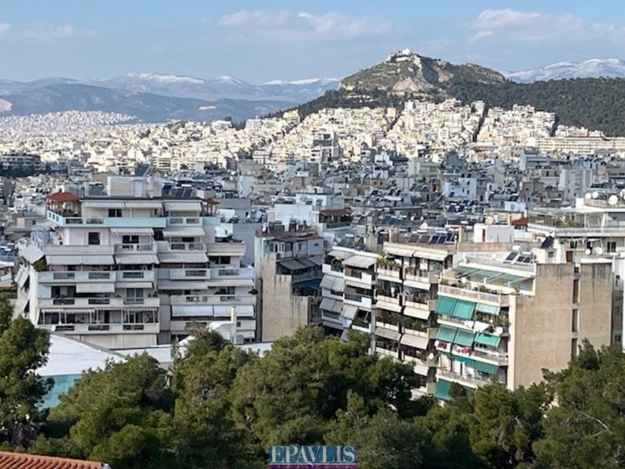 1673511, (For Sale) Residential Penthouse || Athens Center/Vyronas - 140 Sq.m, 3 Bedrooms, 330.000€