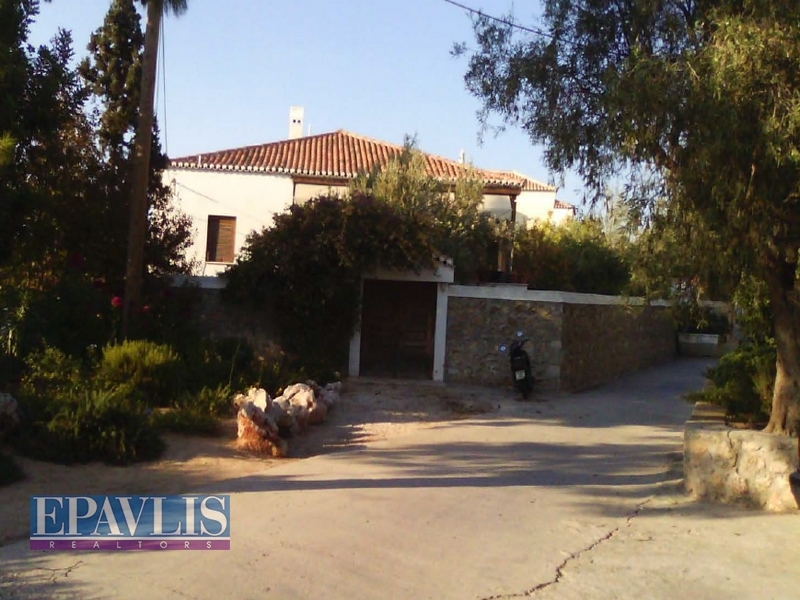 805657, (For Sale) Residential Detached house || Piraias/Spetses - 240 Sq.m, 5 Bedrooms, 950.000€